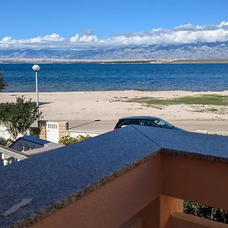 Marina Iv, Apartman
